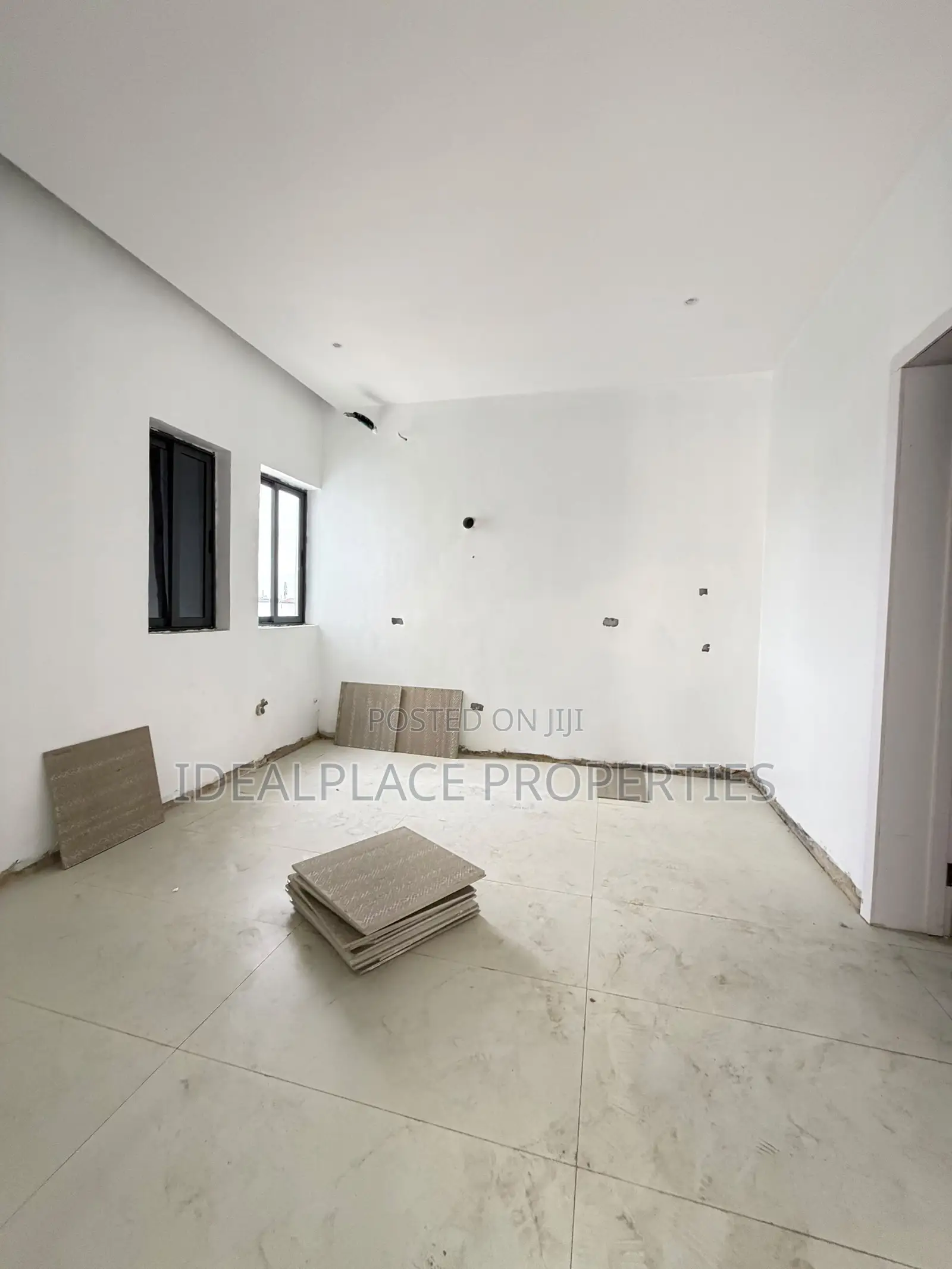 3bdrm Penthouse in Lekki Phase 1 for sale in Lekki Phase 1