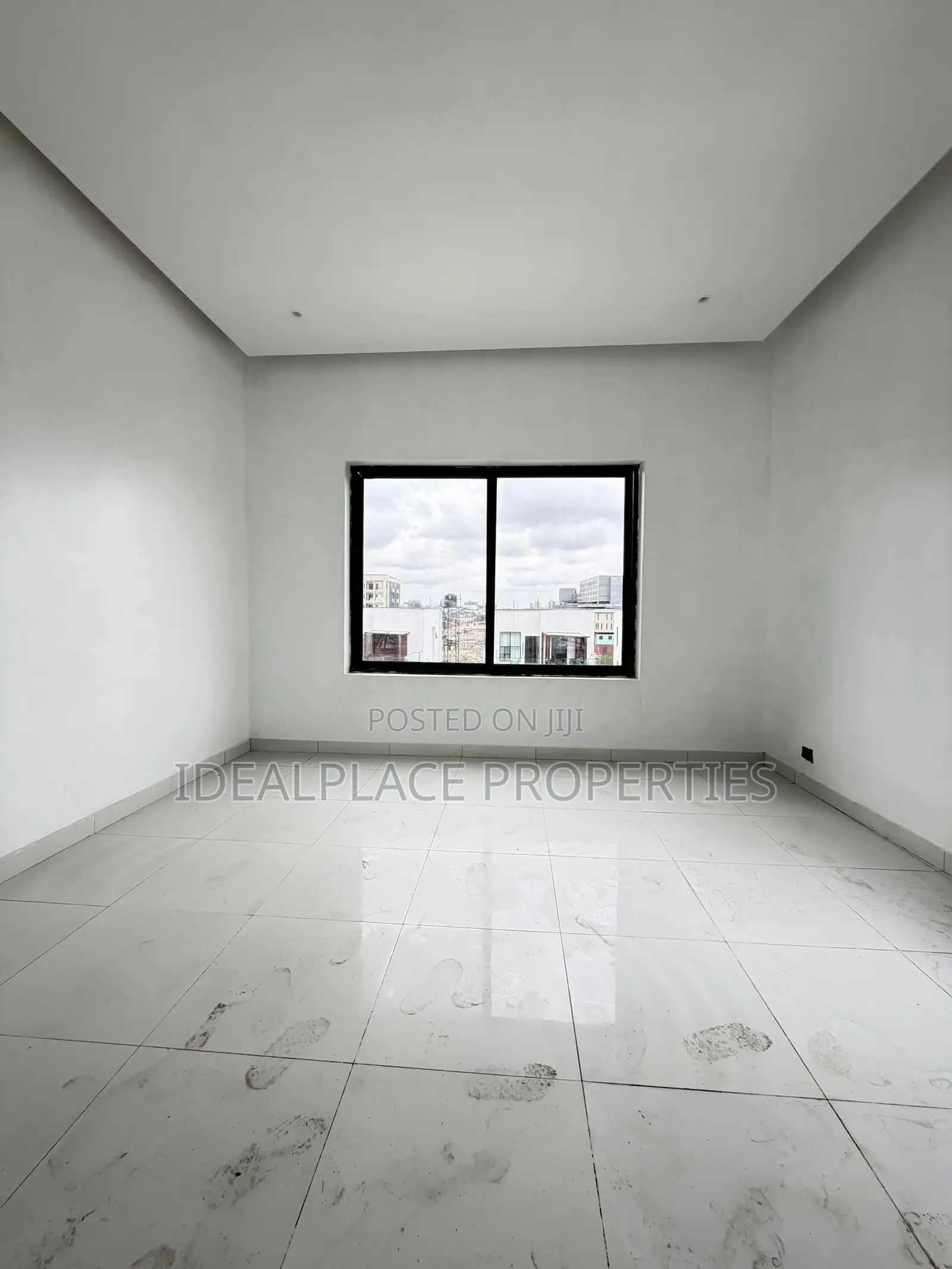 3bdrm Penthouse in Lekki Phase 1 for sale in Lekki Phase 1