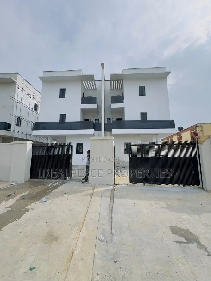 4bdrm Duplex in Ogudu GRA for sale in Ogudu GRA