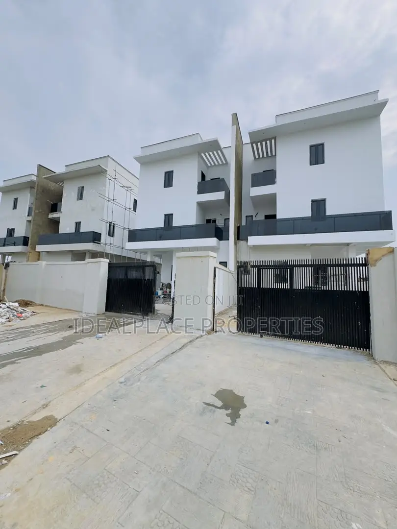 4bdrm Duplex in Ogudu GRA for sale in Ogudu GRA