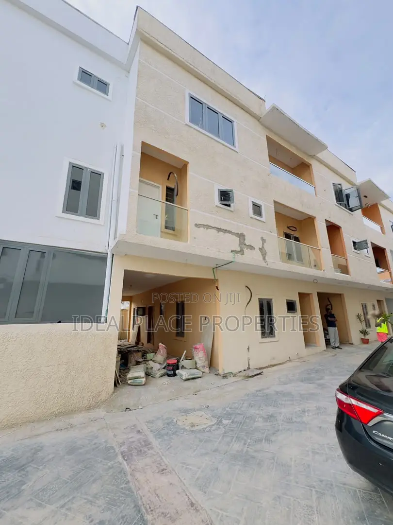4bdrm Townhouse/Terrace in Ogudu GRA for sale in Ogudu GRA