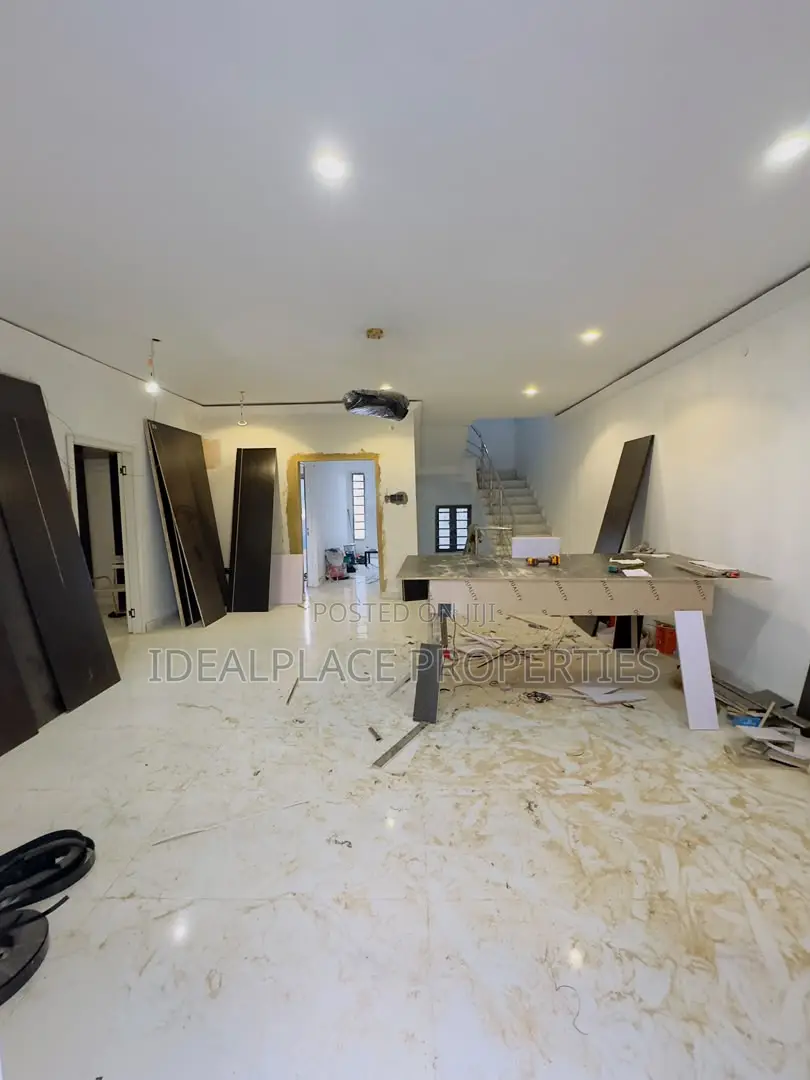 4bdrm Townhouse/Terrace in Ogudu GRA for sale in Ogudu GRA