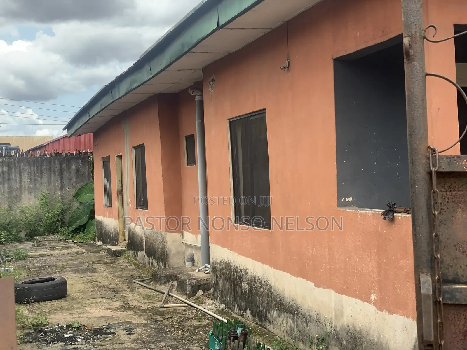 4bdrm Bungalow in World Bank Housing, Owerri for sale in Owerri