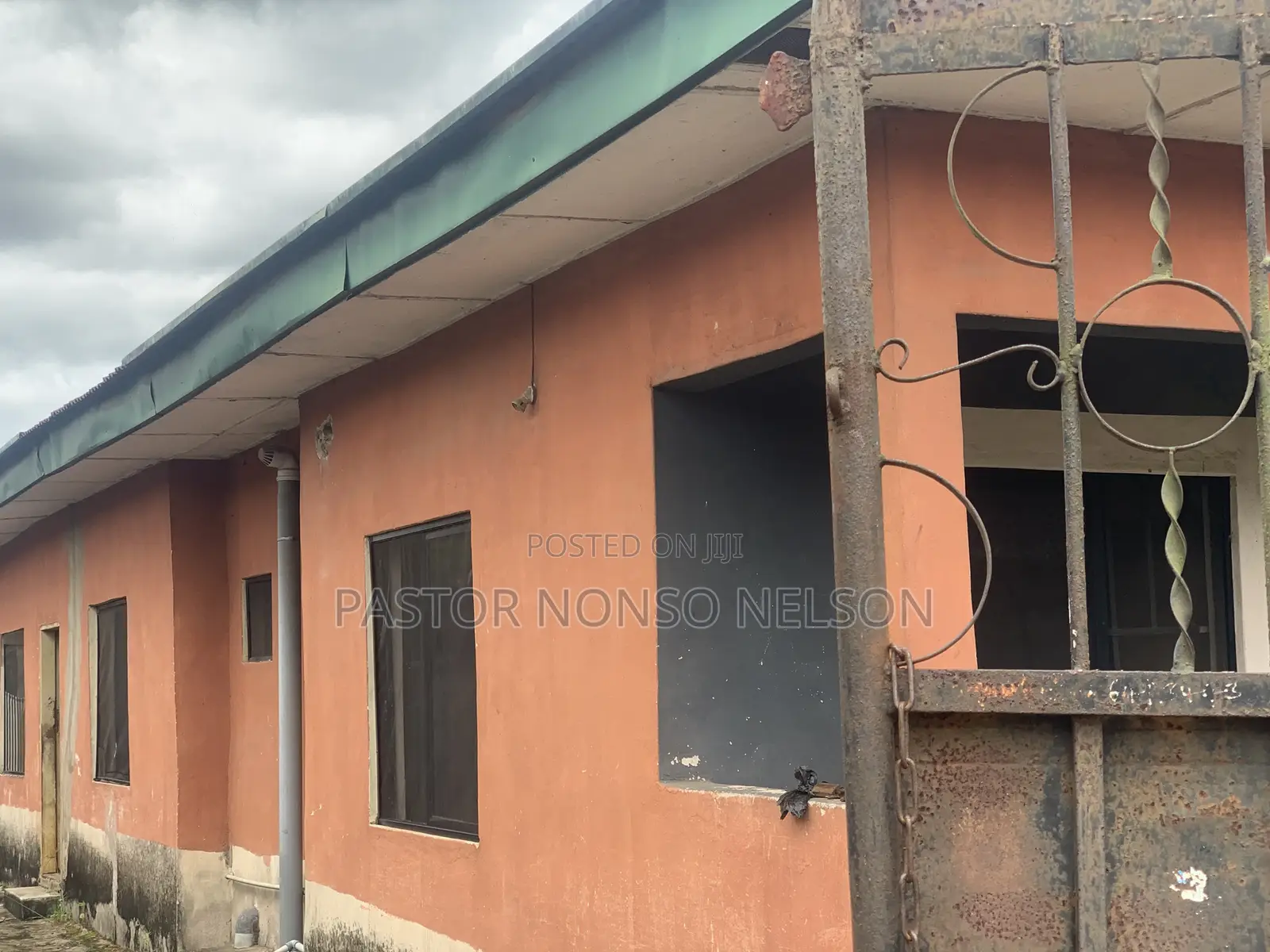 4bdrm Bungalow in World Bank Housing, Owerri for sale in Owerri