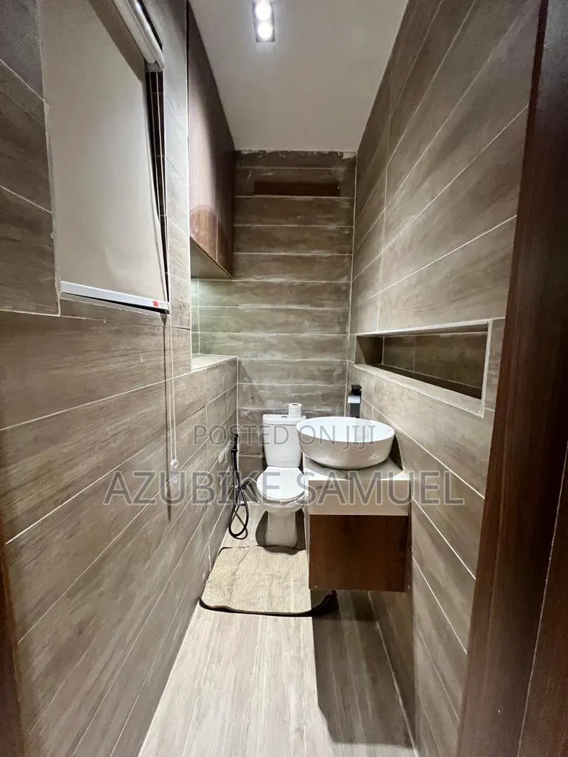 Furnished 2bdrm Block of Flats in Victory, Ahmadu Bello Way for rent in Ahmadu Bello Way