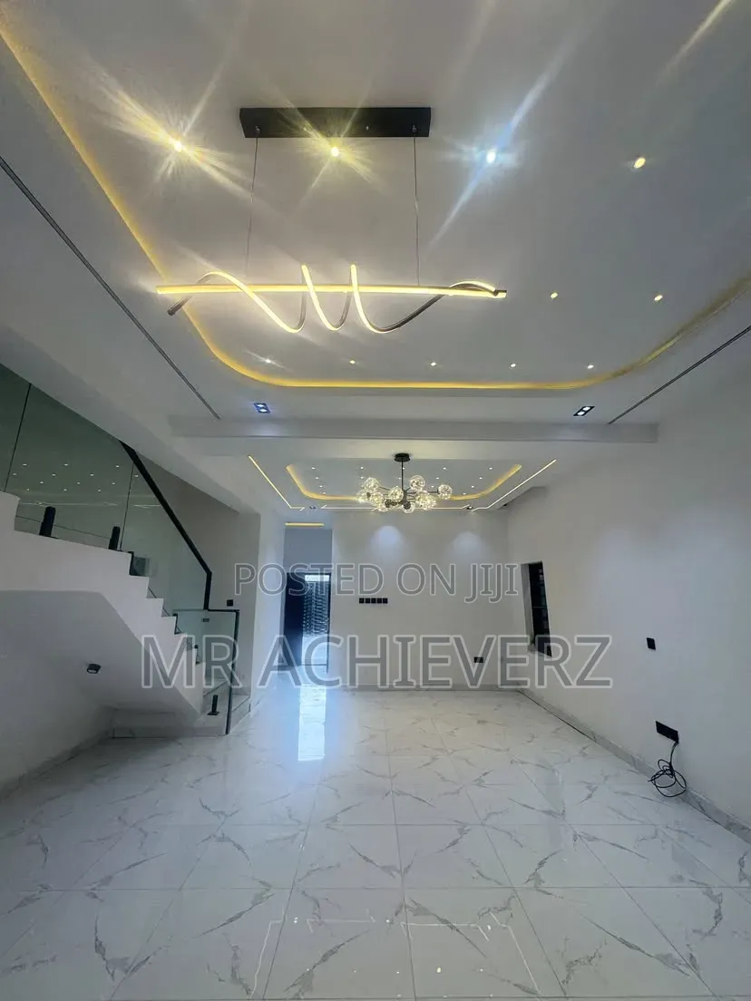 4bdrm Duplex in Rumuodumaya, Obio-Akpor for sale in Obio-Akpor