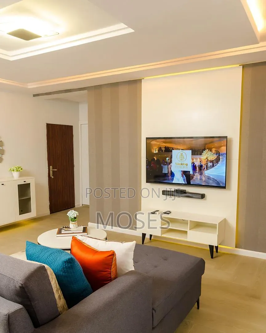 Furnished 1bdrm Apartment in Inside An Access, Lekki Phase 1 for sale in Lekki Phase 1