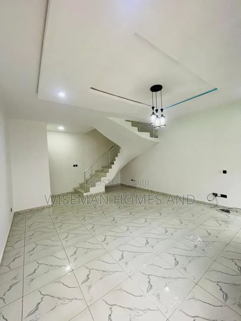 4bdrm Duplex in Vgc Extension for rent in VGC / Ajah