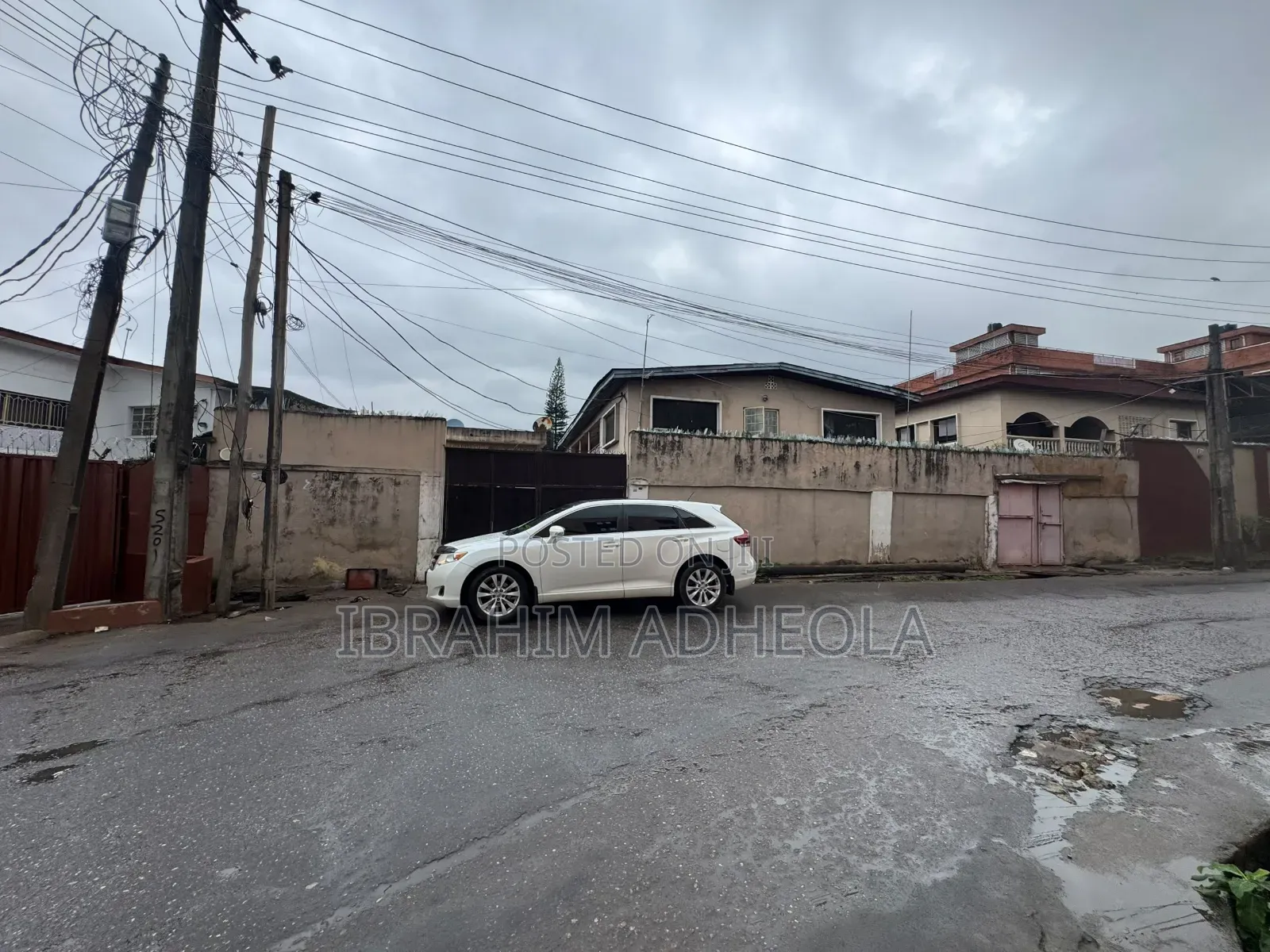 2bdrm Block of Flats in Ilupeju Estate for sale in Ilupeju Industrial Estate
