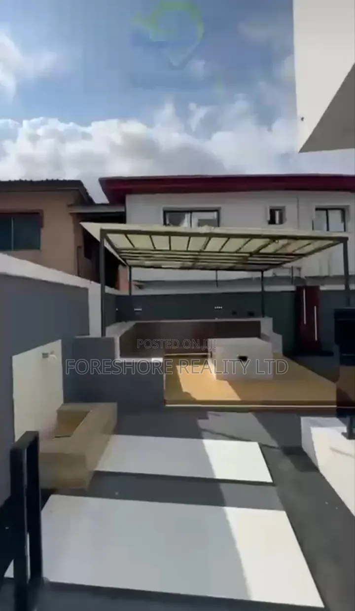 Furnished 4bdrm Duplex in Igando for sale in Ikotun / Ikotun/Igando