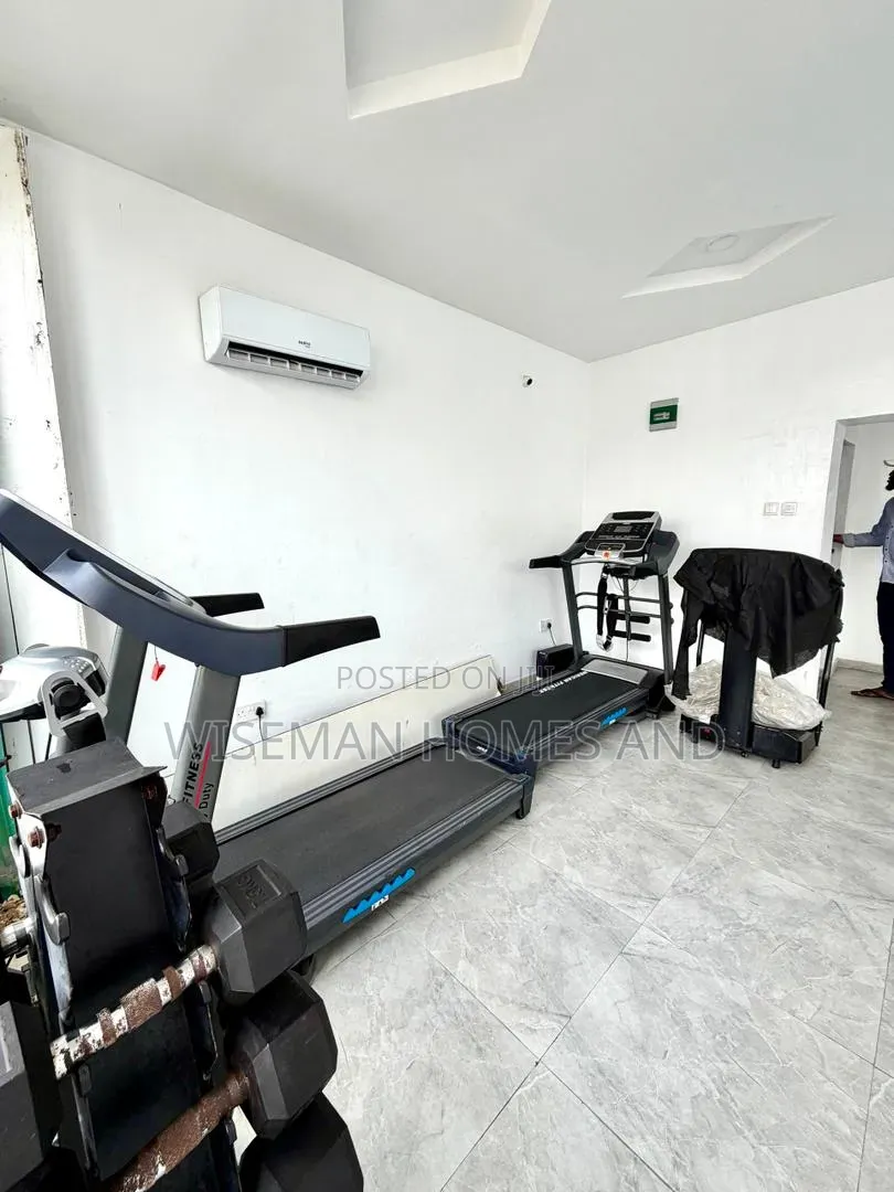 3bdrm Apartment in Ikoyi Proper Lagos for rent in Ikoyi S.W