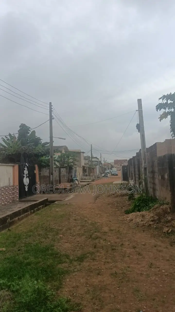 5bdrm Duplex in Gloryland Estate, Iseri Olofin for sale in Iseri Olofin