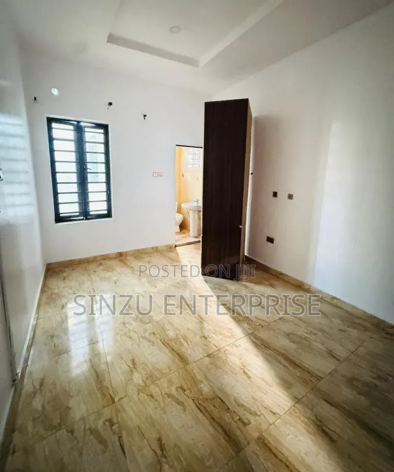1bdrm Shared Apartment in Lcc, Chevron for rent in Chevron