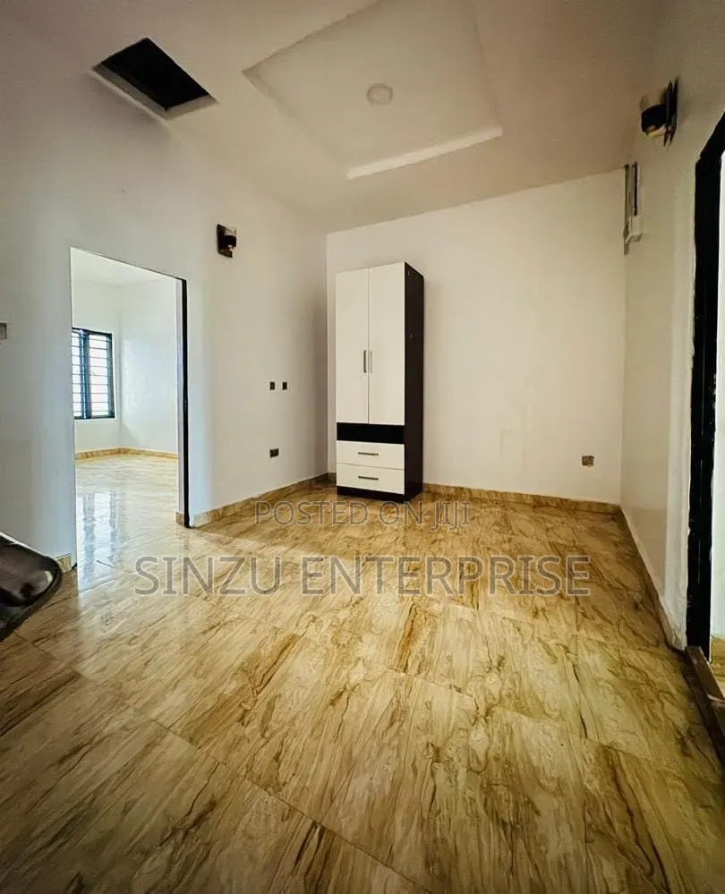 1bdrm Shared Apartment in Lcc, Chevron for rent in Chevron
