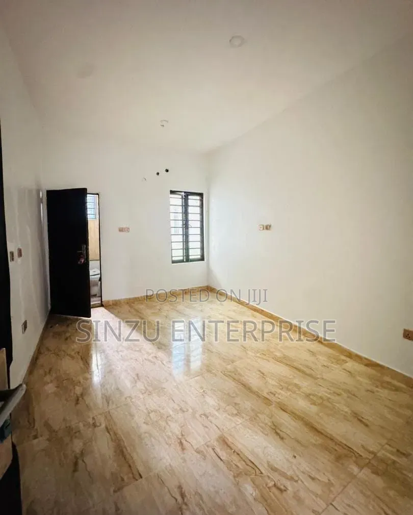 1bdrm Shared Apartment in Lcc, Chevron for rent in Chevron