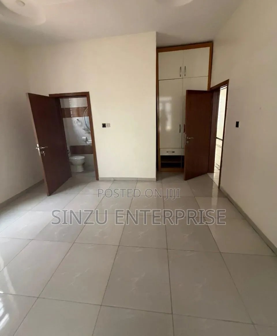 1bdrm Shared Apartment in Lcc, Chevron for rent in Chevron