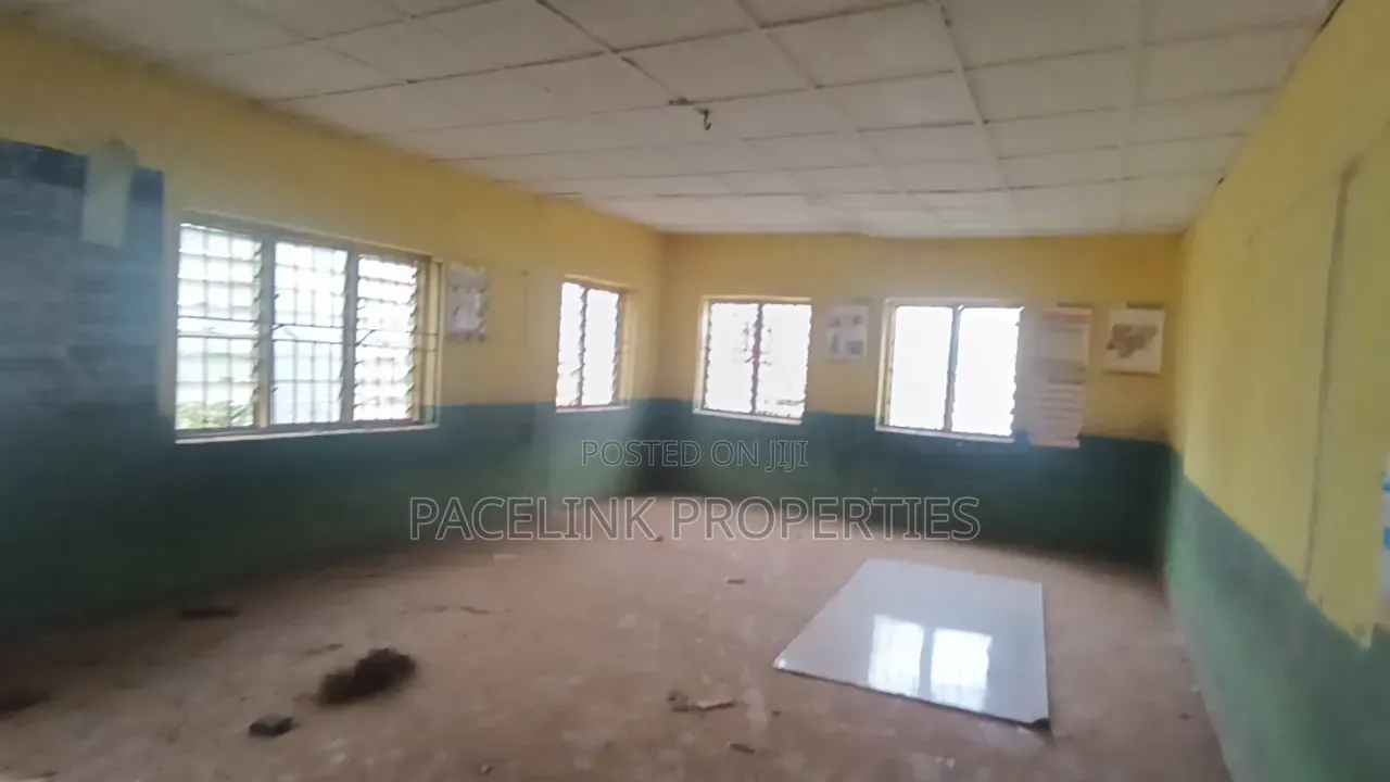 12bdrm Block of Flats in Ayobo Itele Ogun for sale in Ayobo