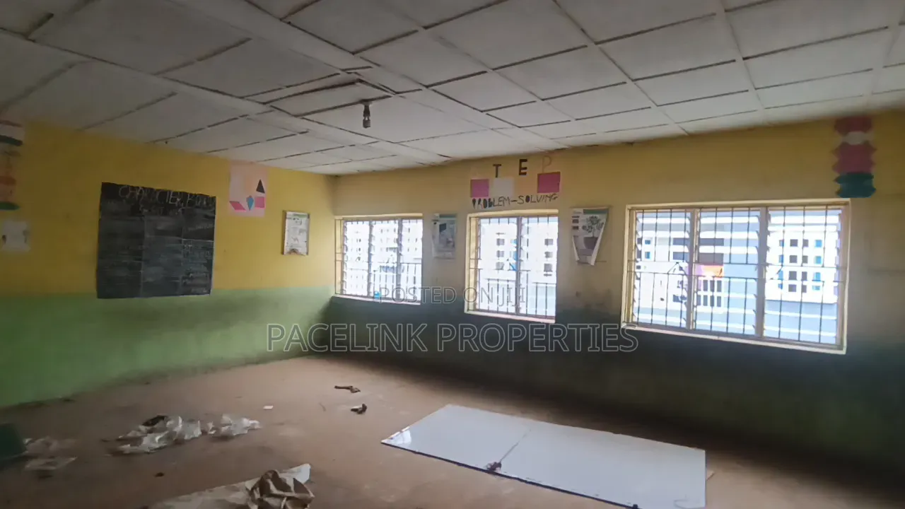 12bdrm Block of Flats in Ayobo Itele Ogun for sale in Ayobo