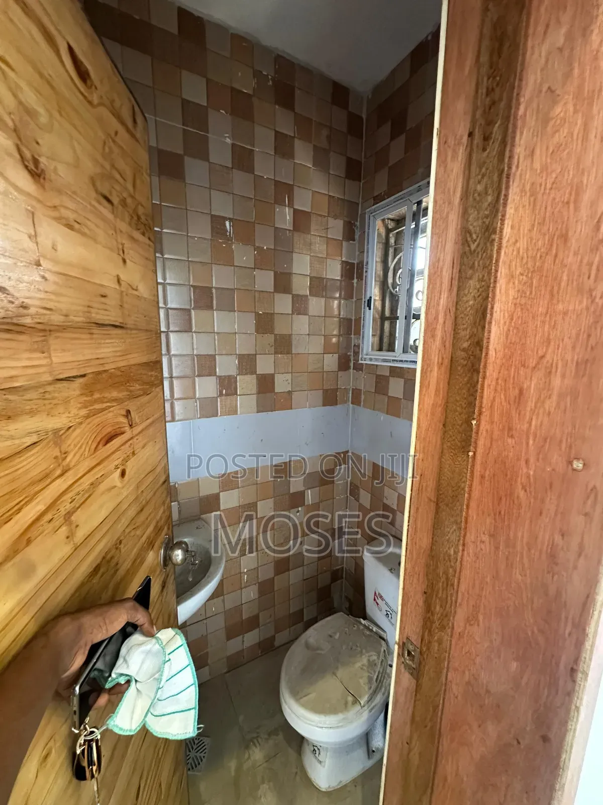 2bdrm Apartment in Inside An Access, Ologolo for rent in Ologolo
