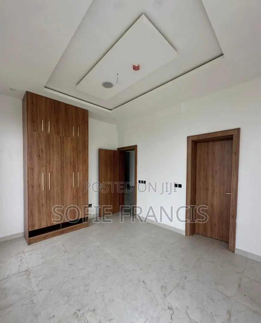 2bdrm Apartment in Lekki for rent in Lekki Phase 1