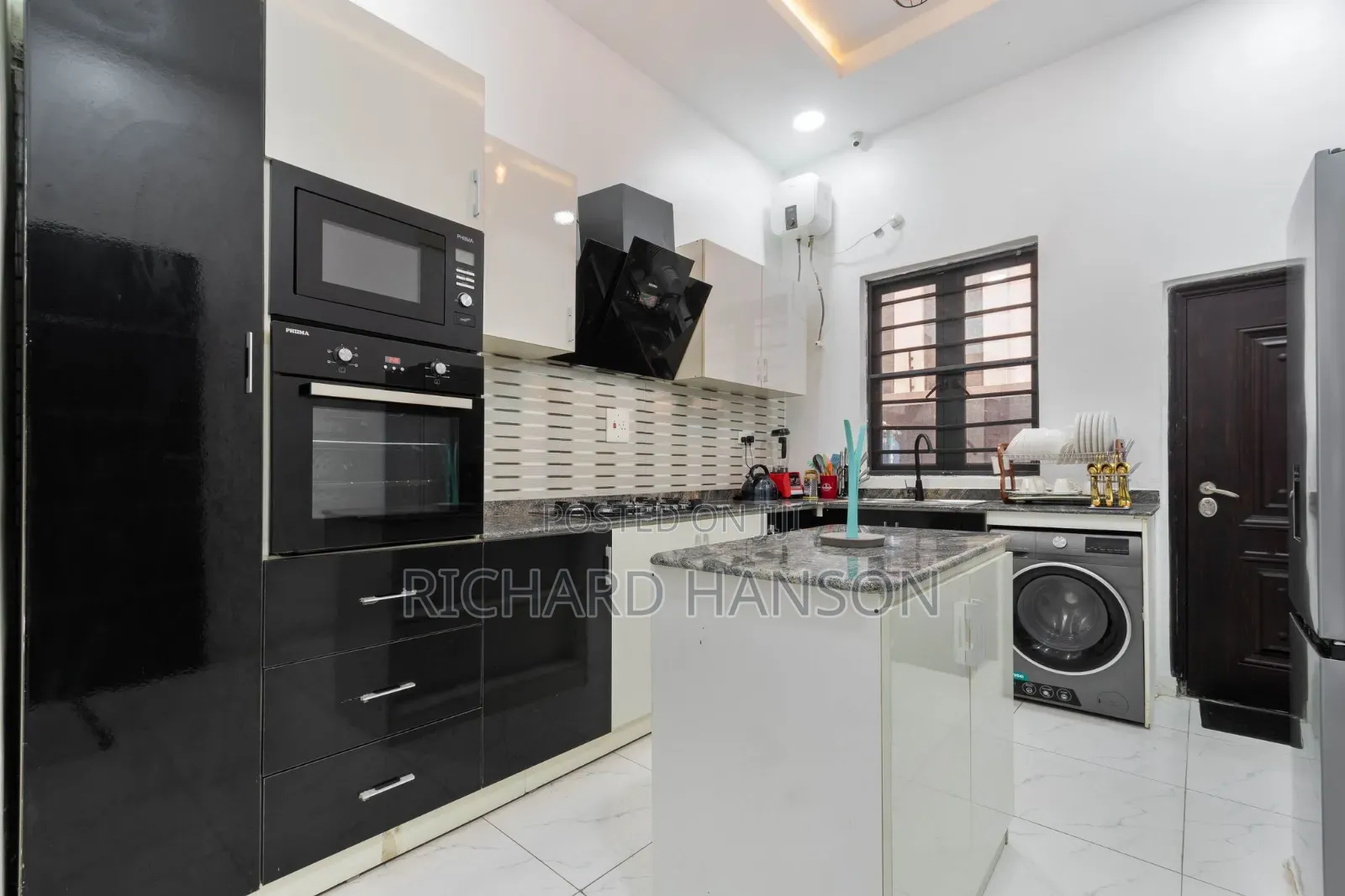Furnished 4bdrm Duplex in Igboefon for rent in Igbo-efon
