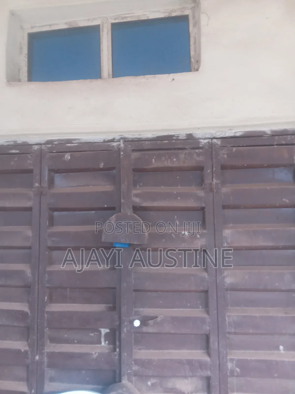 Big Shop to Let Along Hospital Road in Akure