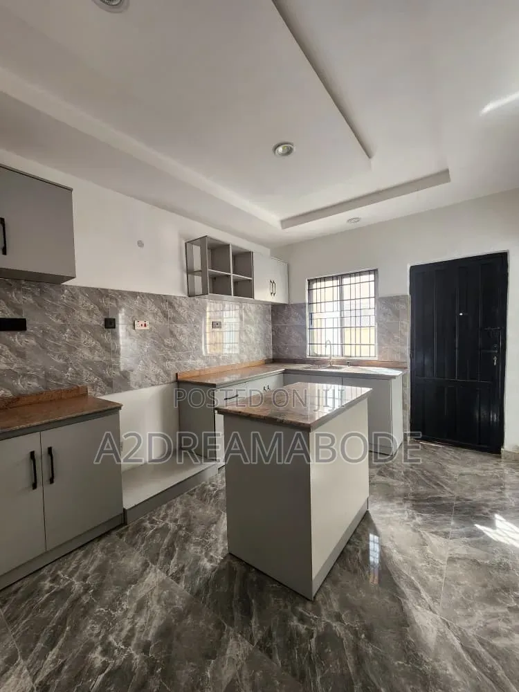 3bdrm Duplex in Maryland, Mende for rent in Mende
