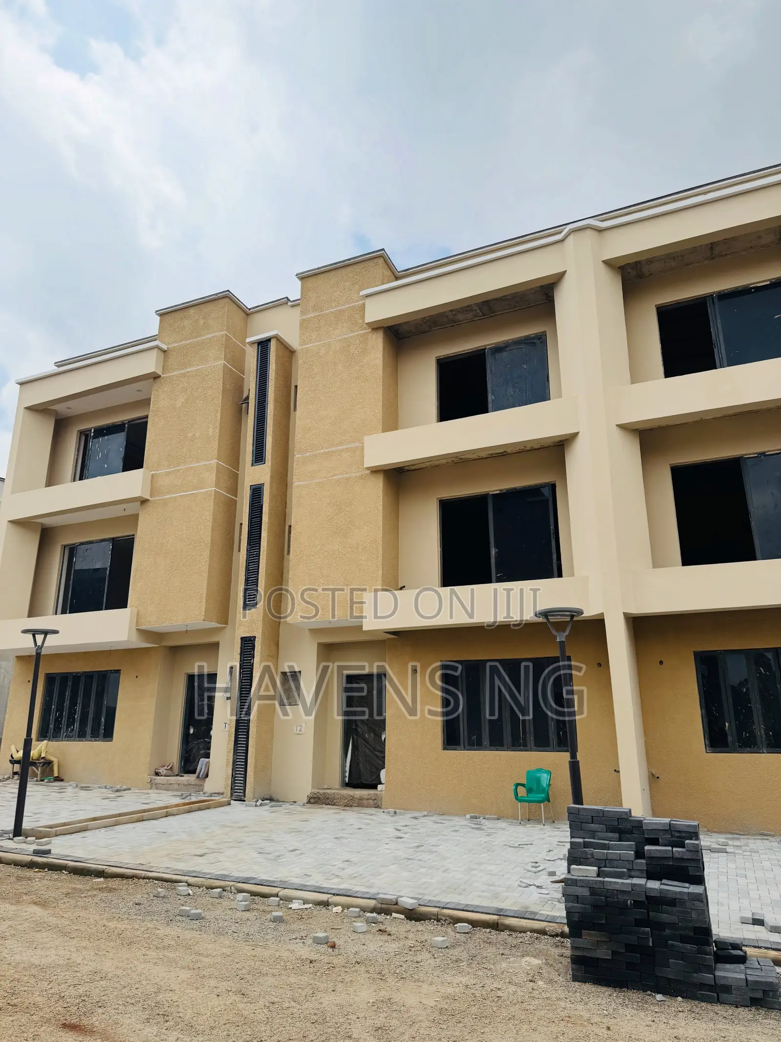 4bdrm Duplex in Mabushi for sale in Mabushi