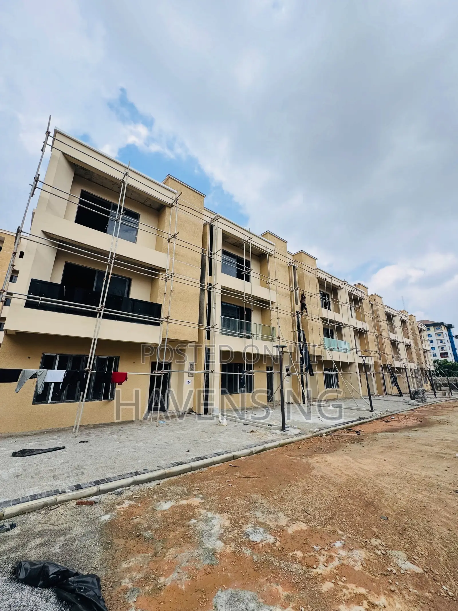 4bdrm Duplex in Mabushi for sale in Mabushi