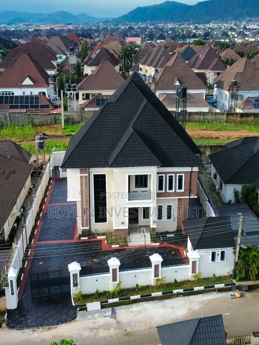 5bdrm Duplex in Inside An Estate, Dape for sale in Dape