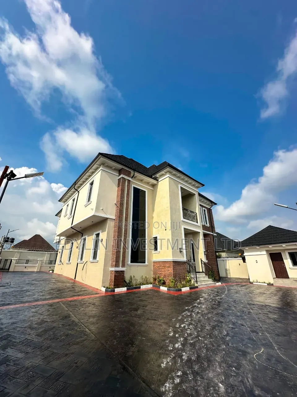 5bdrm Duplex in Inside An Estate, Dape for sale in Dape