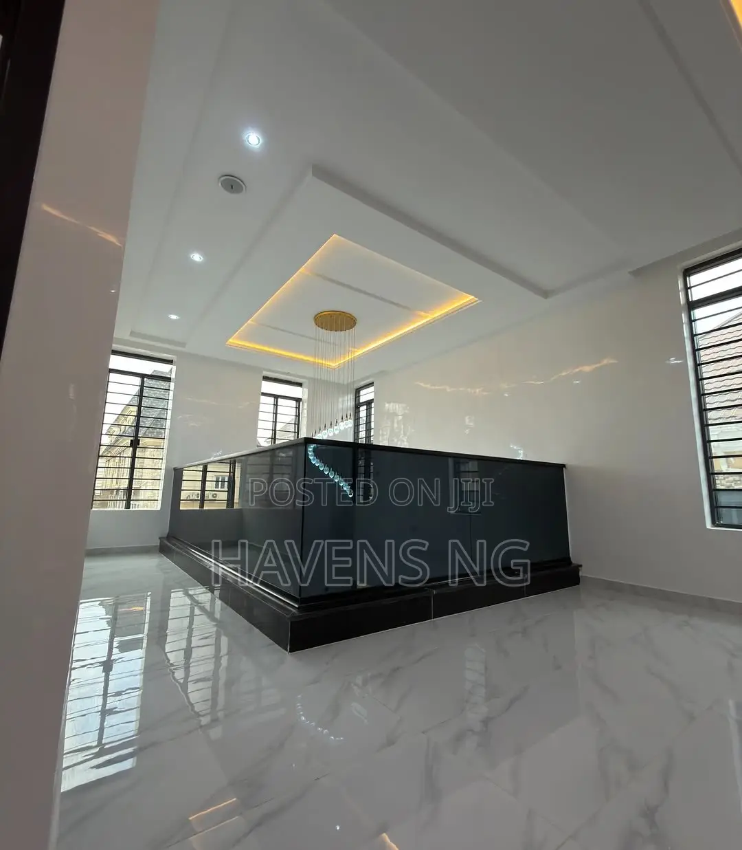 5bdrm Duplex in Apo Resettlement for sale in Apo Resettlement