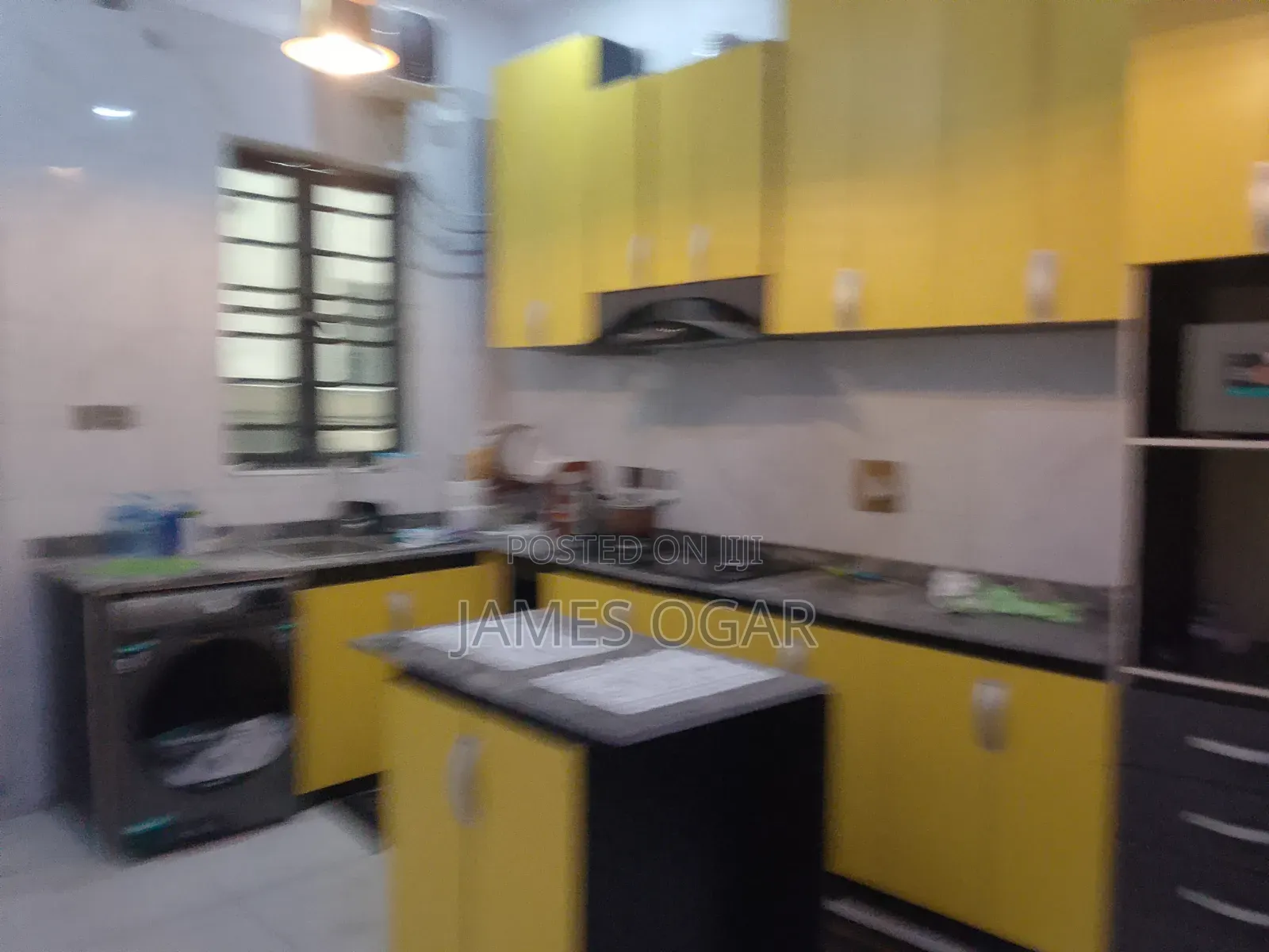 Furnished 4bdrm Townhouse / Terrace in Royal Pines Estates, Chevron in Chevron