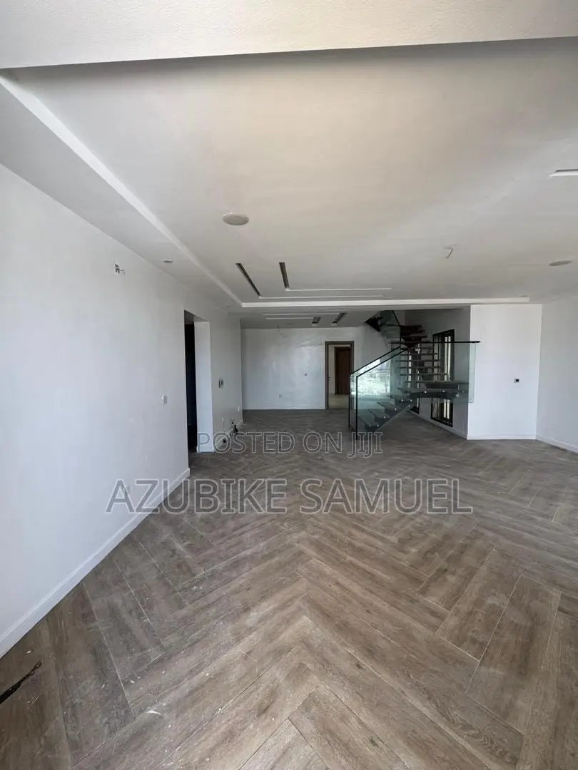 4bdrm Apartment in Lekki Phase 1 for rent in Lekki Phase 1