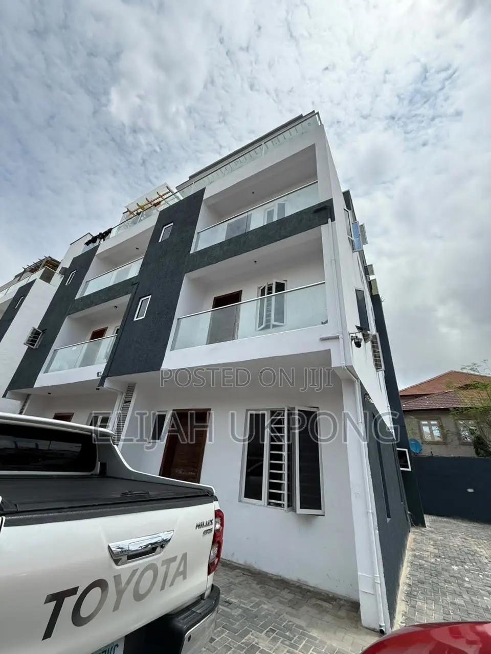 4bdrm Duplex in Lekki Phase 1 for rent in Lekki Phase 1