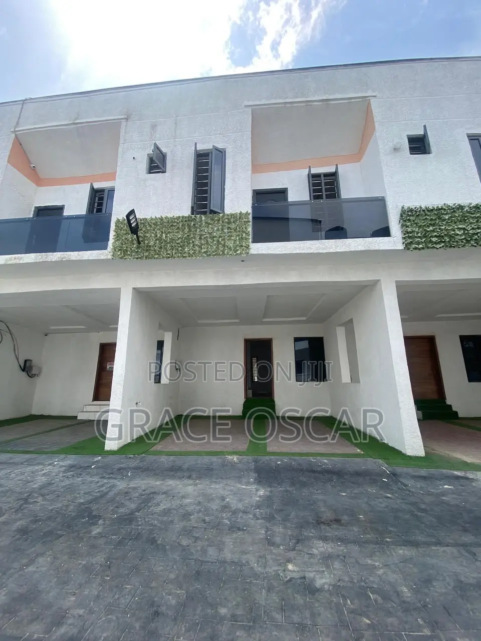 3bdrm Duplex in Ajah for sale in Ajah