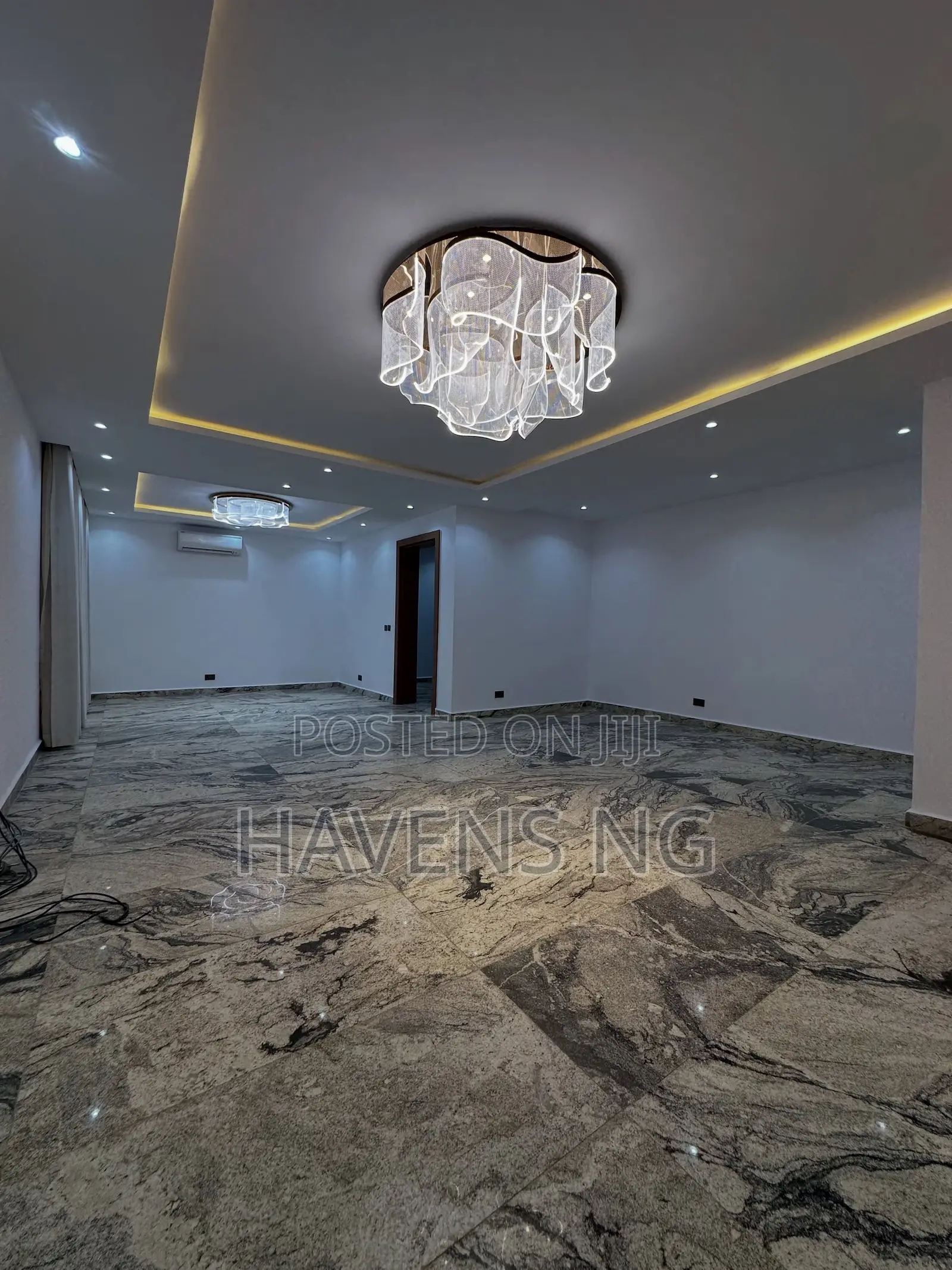 6bdrm Duplex in Mabushi for sale in Mabushi