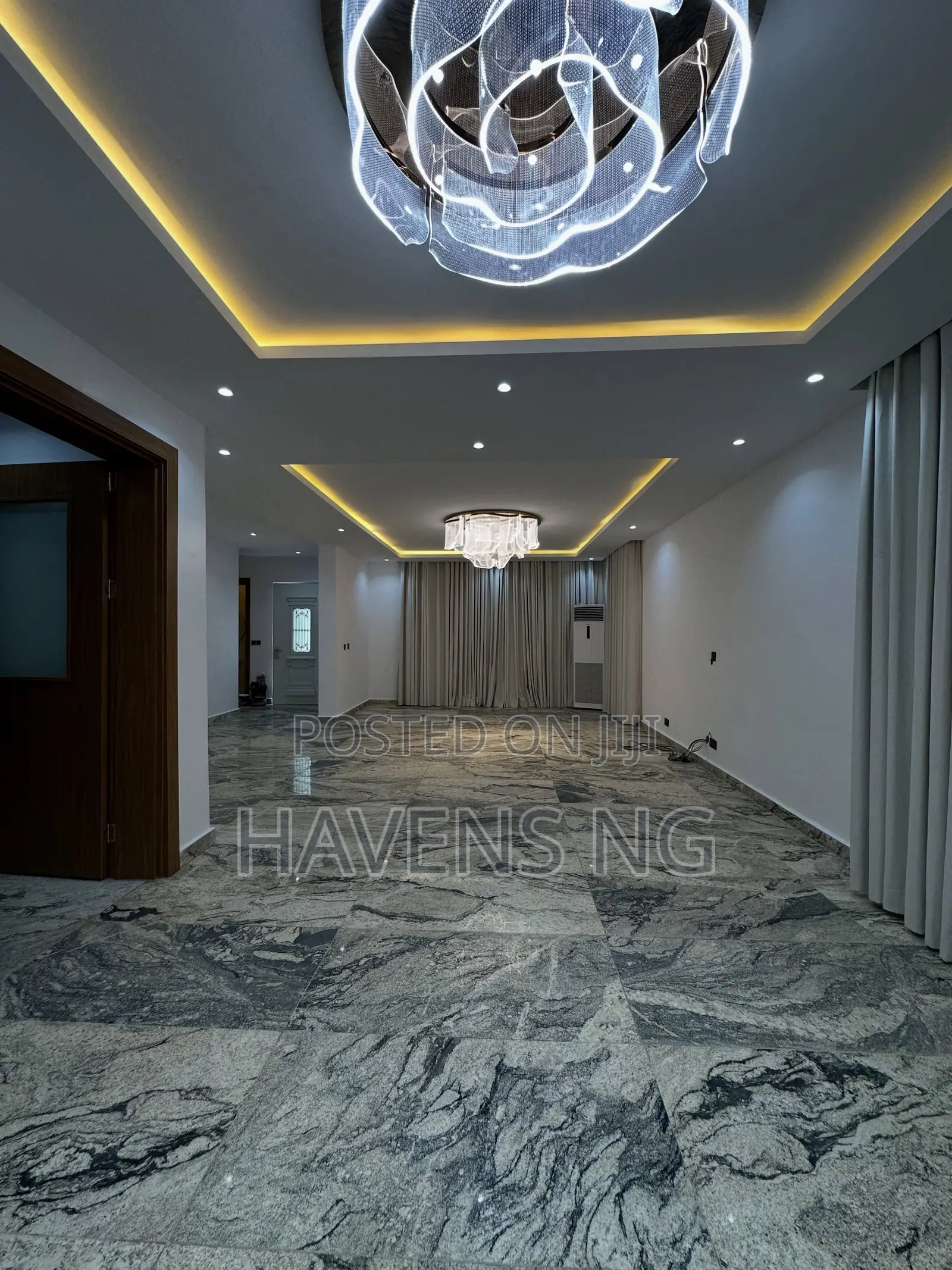 6bdrm Duplex in Mabushi for sale in Mabushi