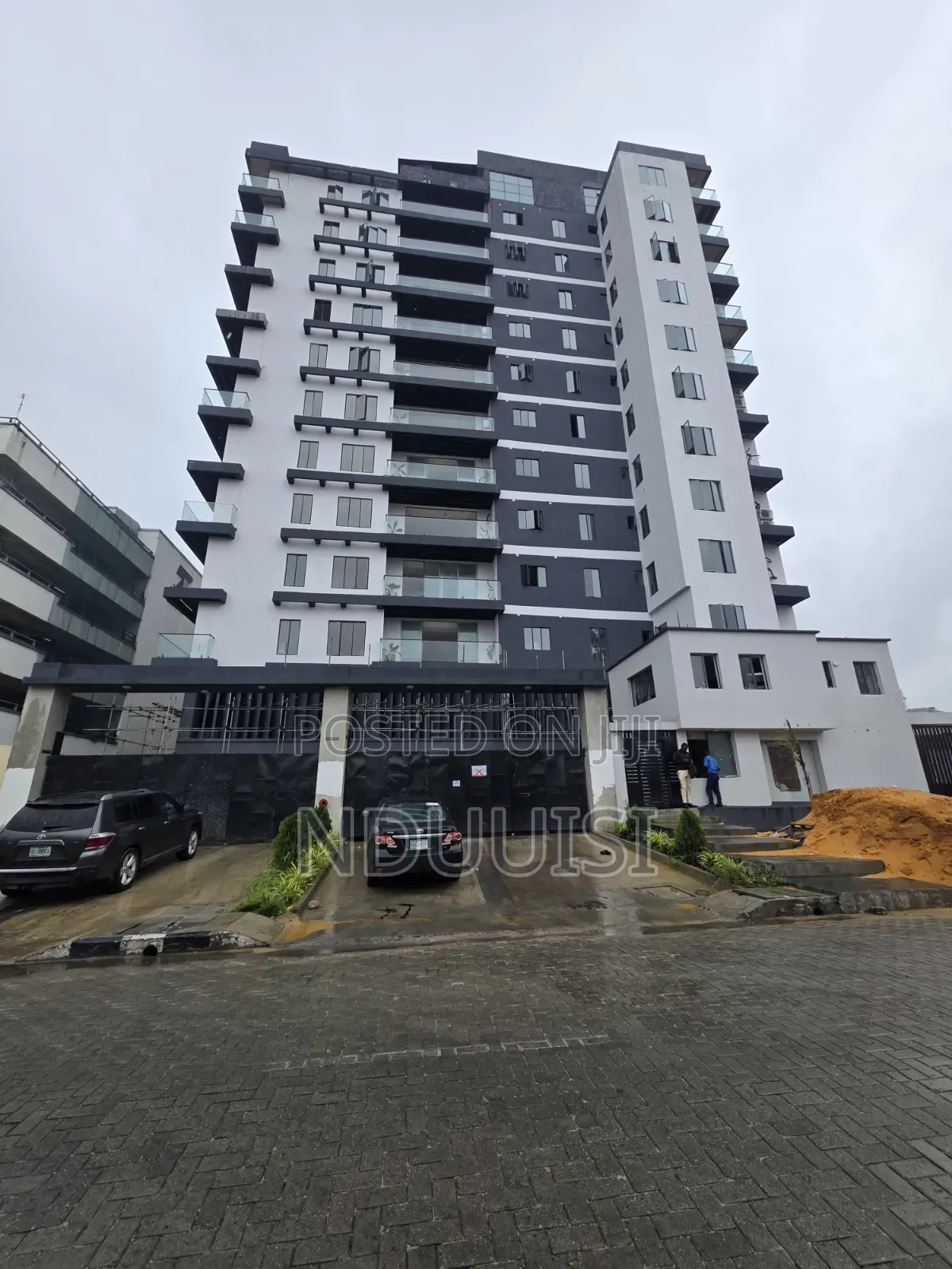 3bdrm Apartment in Sanusi Fafunwa for sale in Sanusi Fafunwa