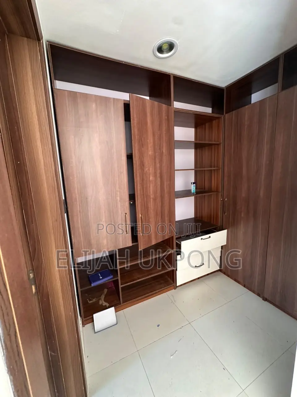 4bdrm Duplex in Ologolo for rent in Ologolo