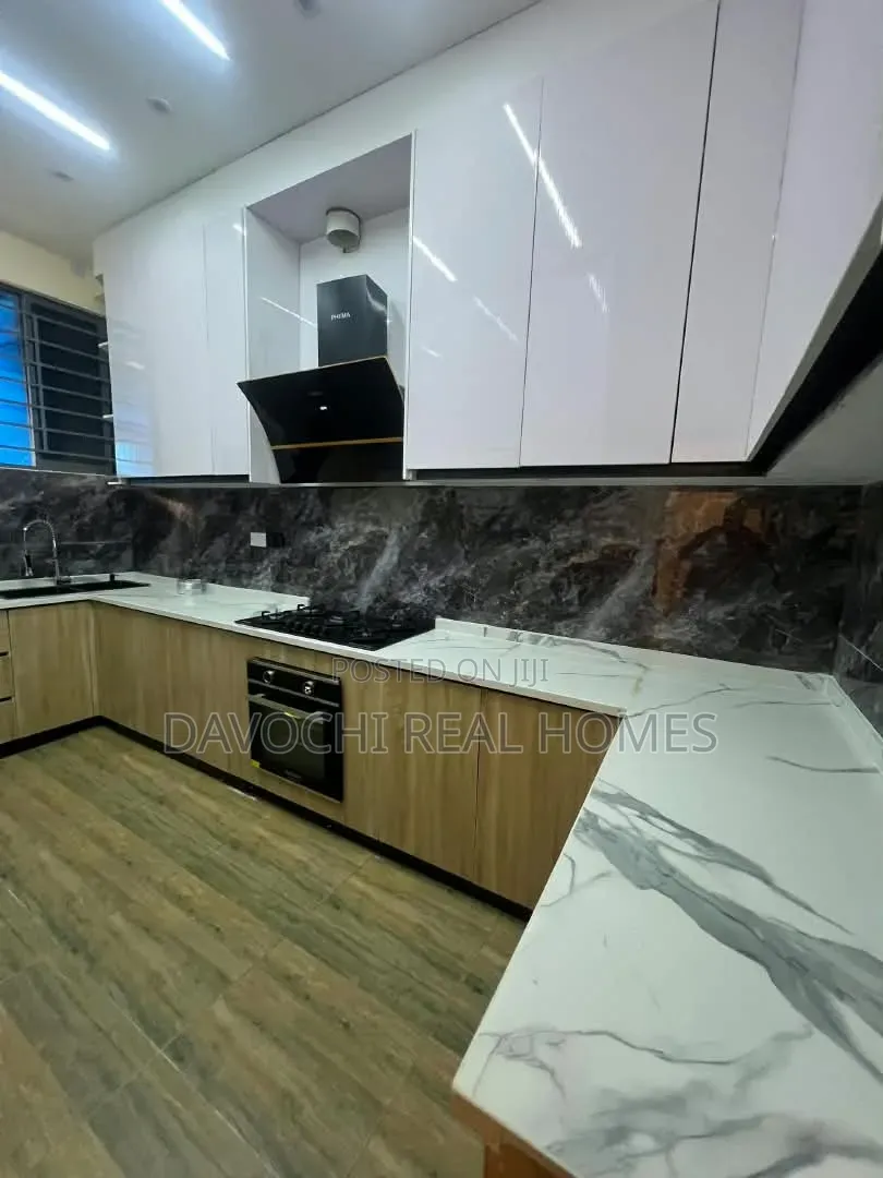 3bdrm Duplex in Ikate for rent in Ikate