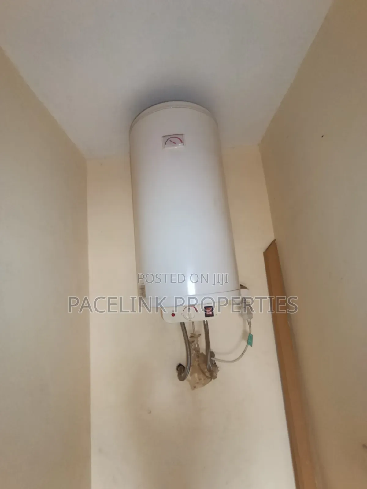 3bdrm Apartment in Ipaja Command for sale in Ipaja / Ipaja