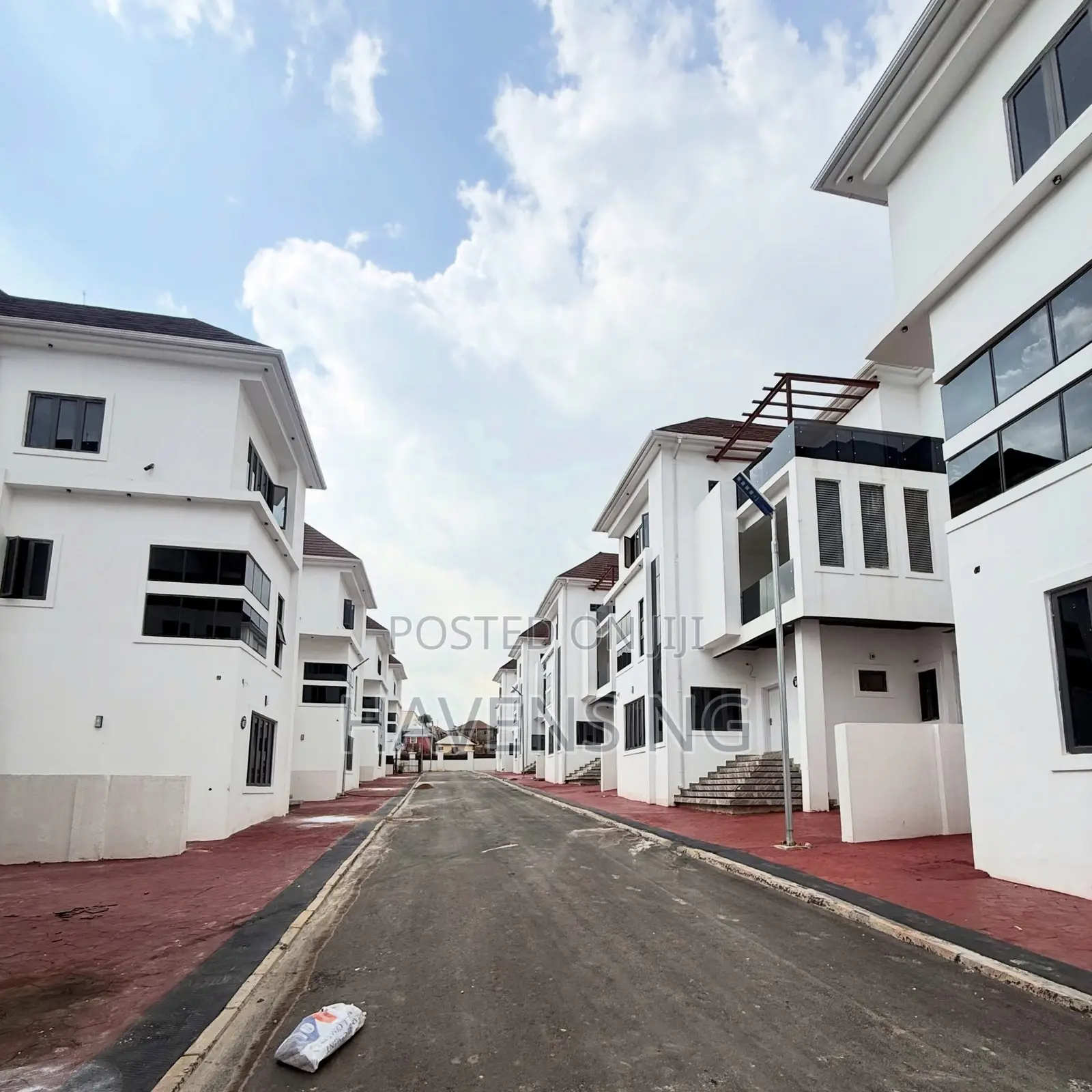 7bdrm Duplex in Guzape District for sale in Guzape District