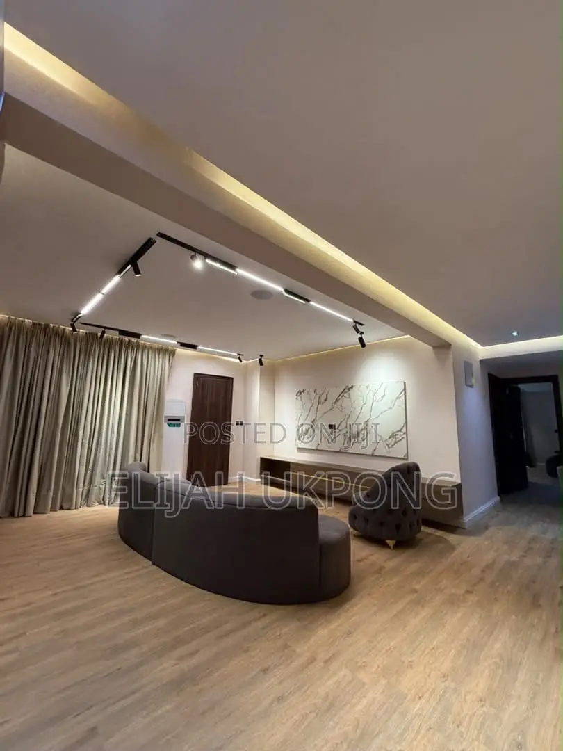 2bdrm Apartment in Lekki Phase 1, Ikate for rent in Ikate