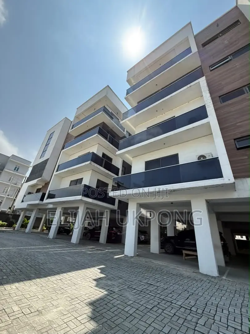 2bdrm Apartment in Lekki Phase 1, Ikate for rent in Ikate