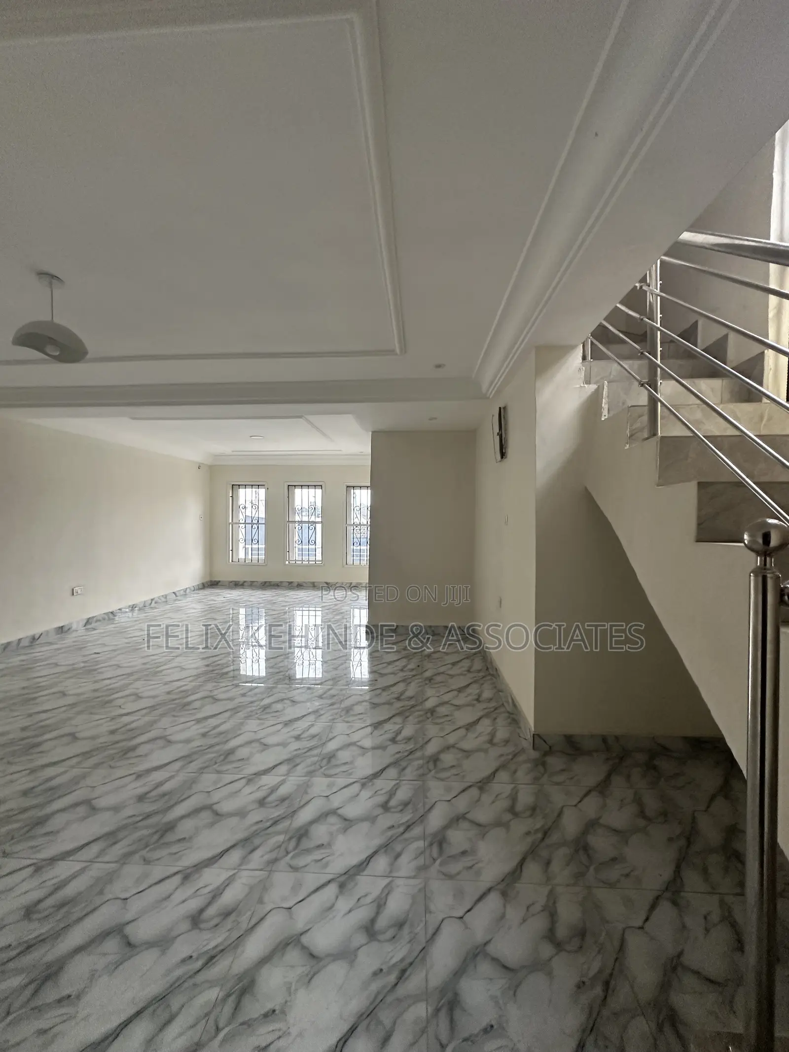 3bdrm Duplex in Oke-Badan/Akalaway for rent in Akobo