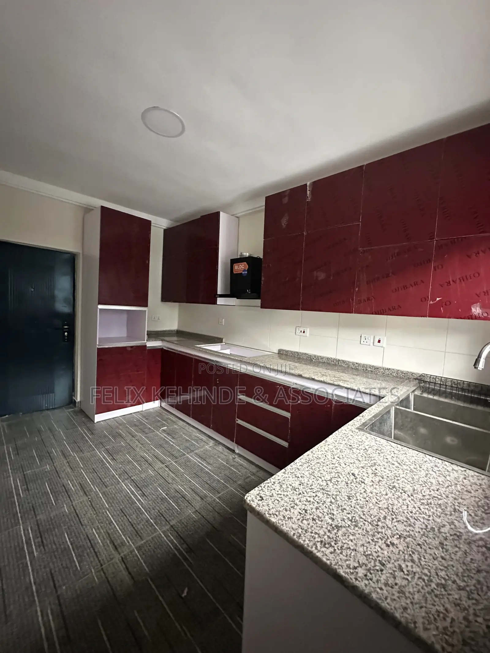 3bdrm Duplex in Oke-Badan/Akalaway for rent in Akobo