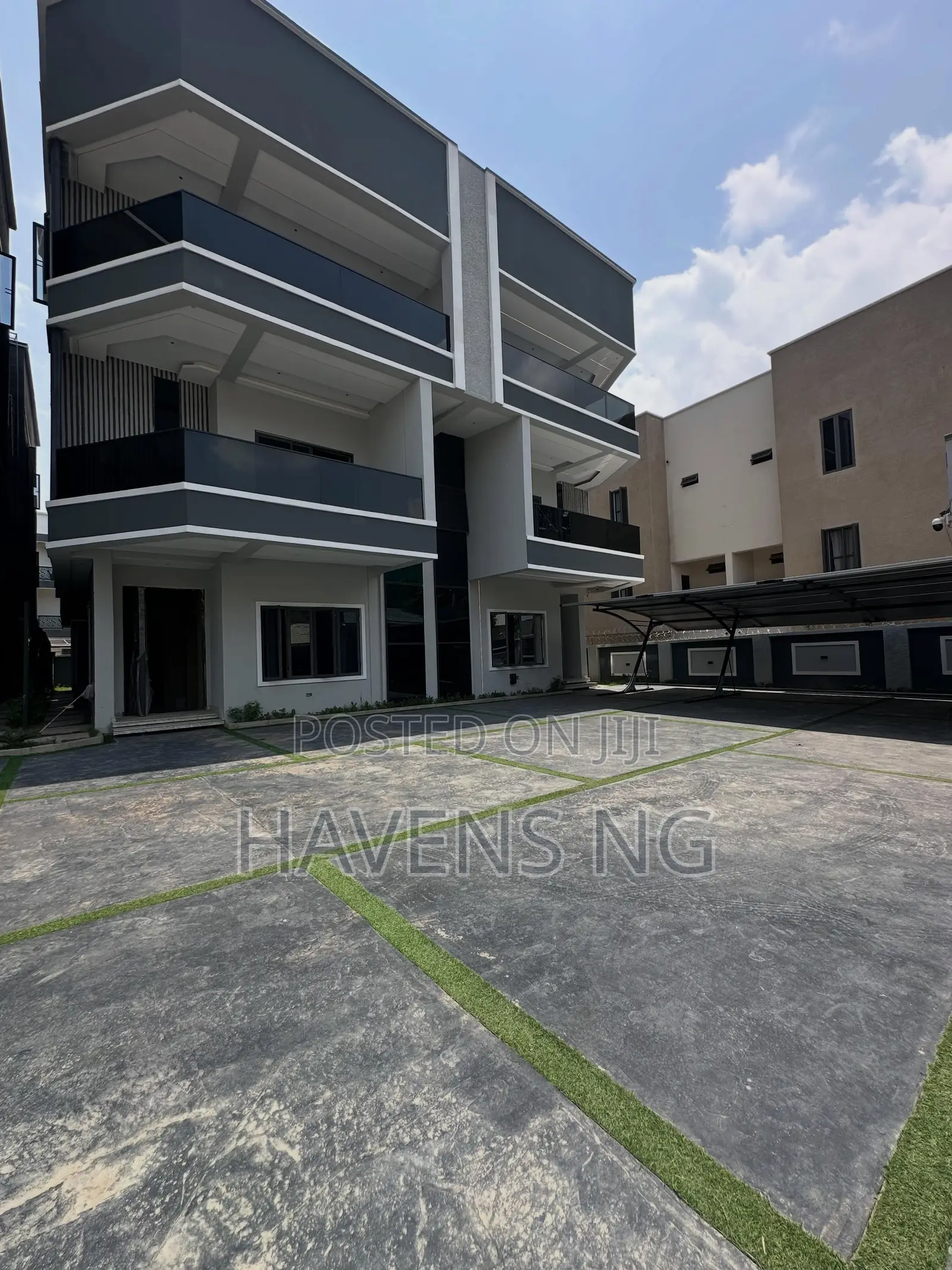 4bdrm Duplex in Utako for sale in Utako