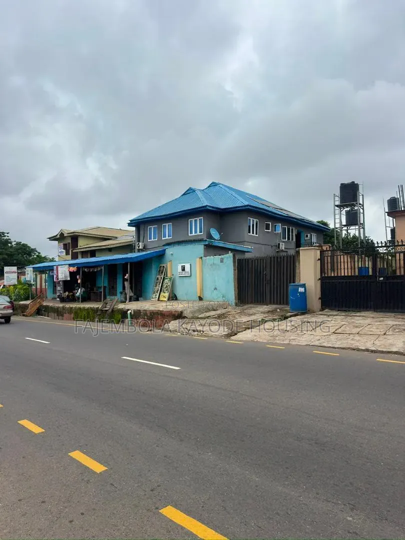 2bdrm Block of Flats in Ashi-Bodija for sale in Bodija
