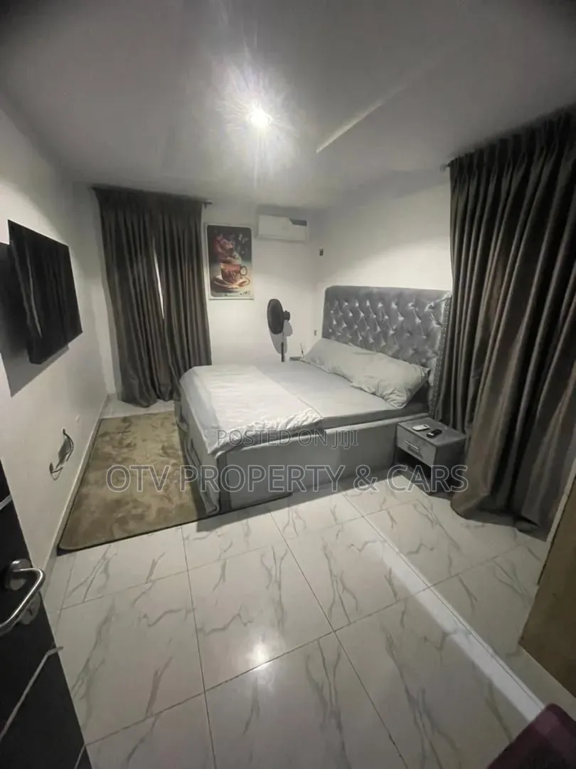 Furnished 14bdrm Block of Flats in Airport Road / Ikeja for sale in Airport Road / Ikeja